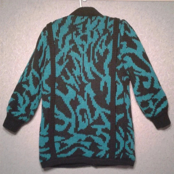 Women's Electric Blue with Black  Jacquard Animal Pattern Sweater Size Small - Picture 2 of 6